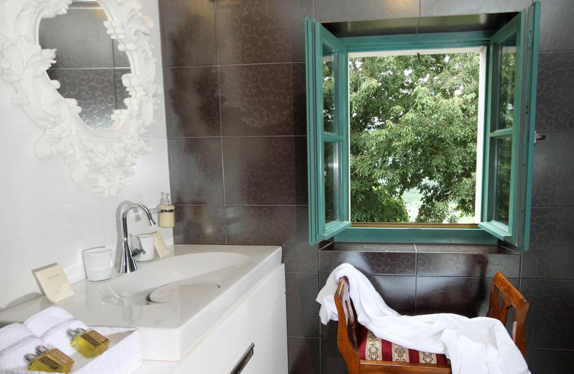 Boutique Hotel Vela Vrata Бузет Экстерьер фото
